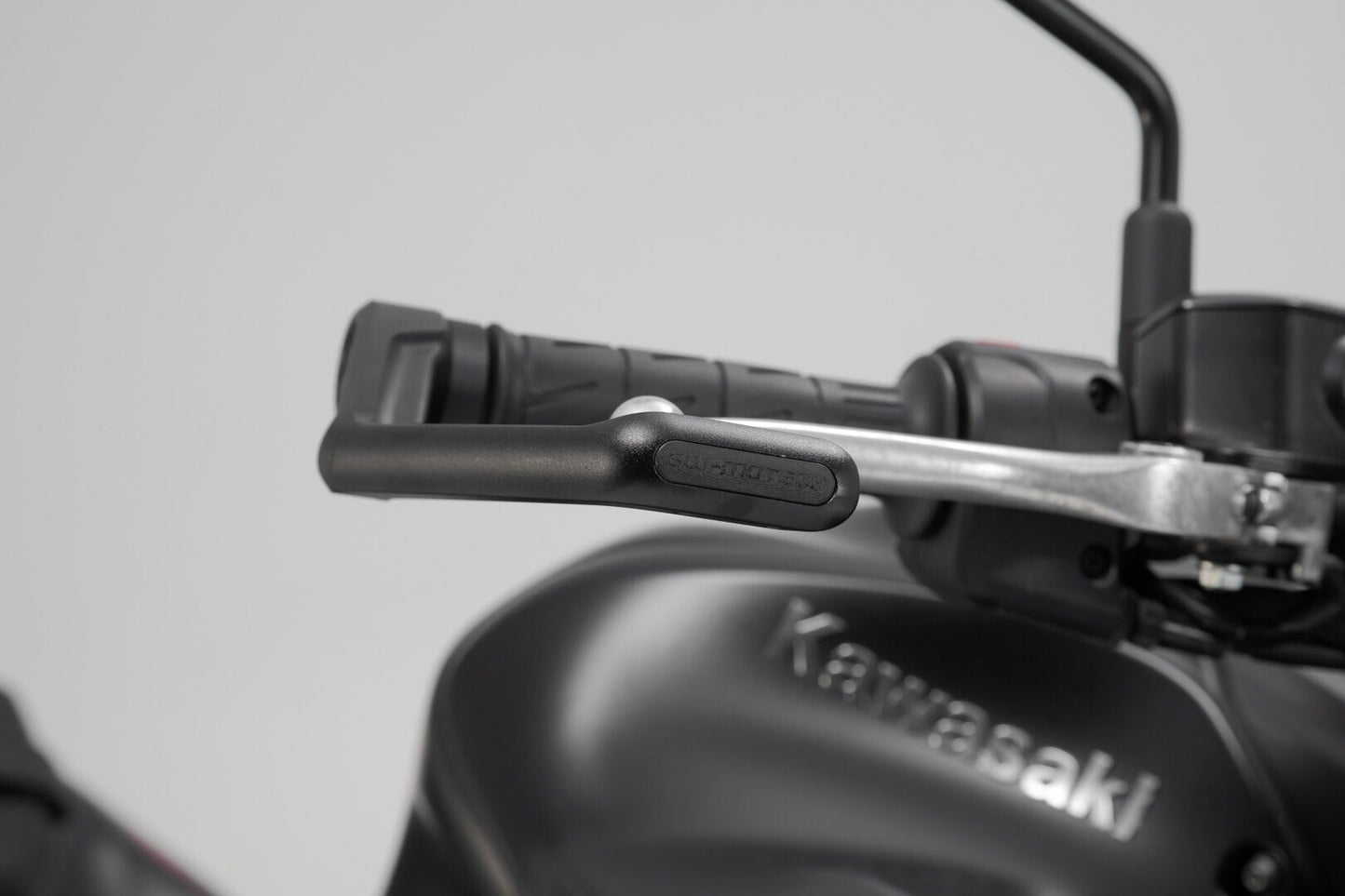 SW MOTECH Lever Guard For Kawasaki Z 900 ABS Yamaha MT-09 ABS 17-24 LVG.08.868.10001