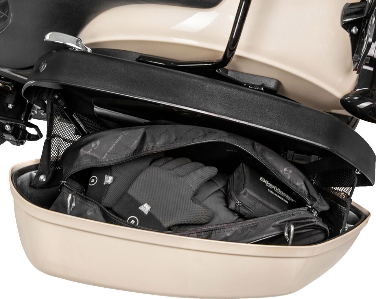 Saddlemen Liners Black Zipper Saddlebag For Harley Davidson FXLRTST 1923 22-24 EX000979