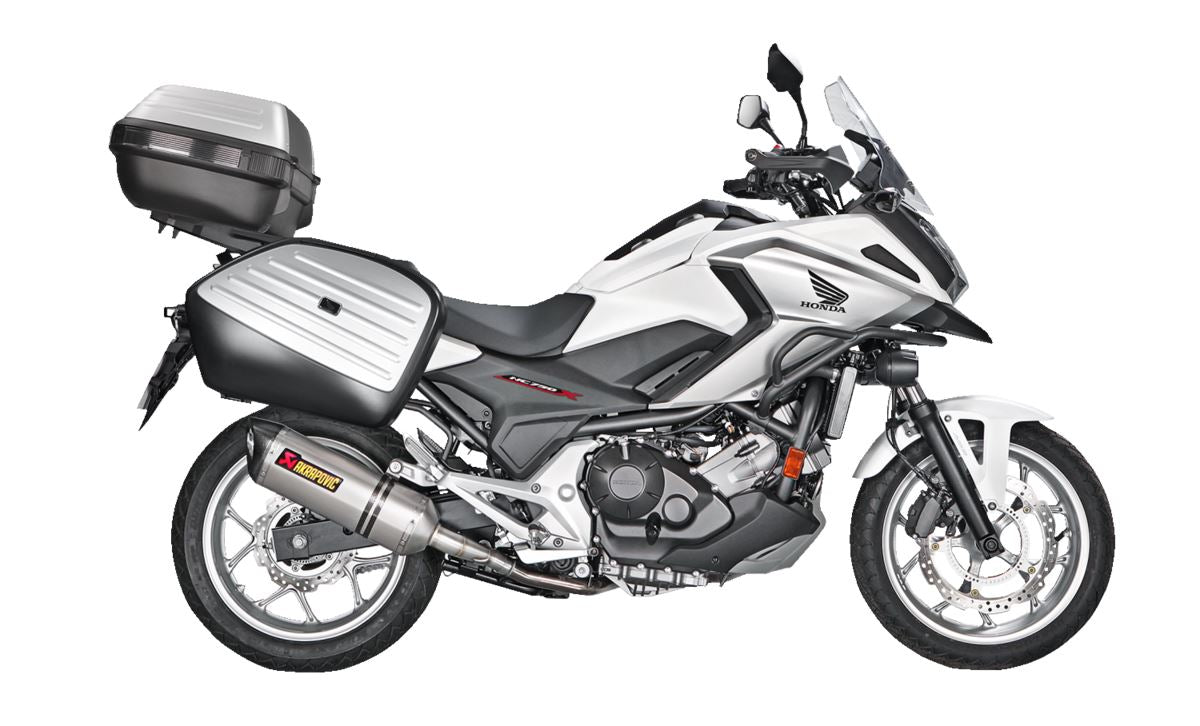 Akrapovic Slip-On Line Muffler TI/CF For Honda NC 750 X 12-20 S-H7SO2-HRT