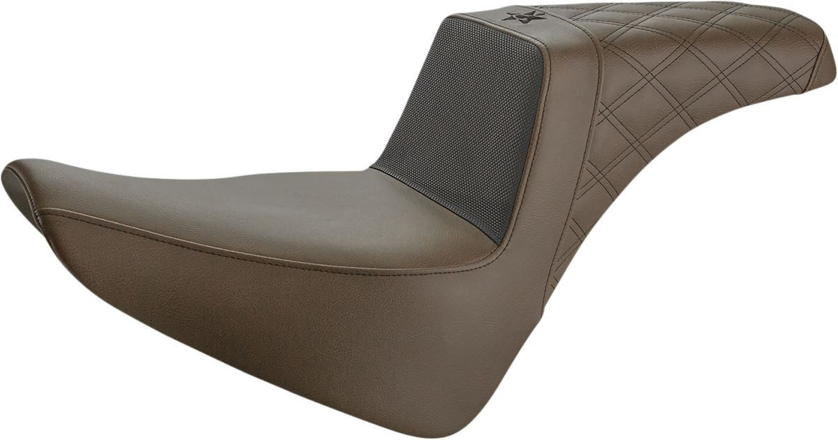 Saddlemen Unknown Industries Step Up Seat (UN18-33-173BR)