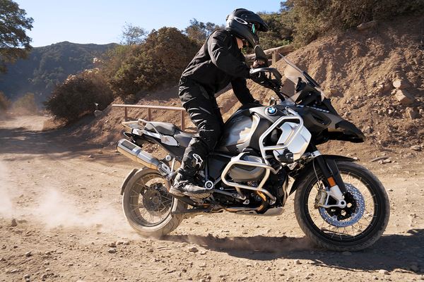 Vance & Hines Hi-Output Adventure 500 Slip-On Muffler BMW R 1250 GS 19-24 16245