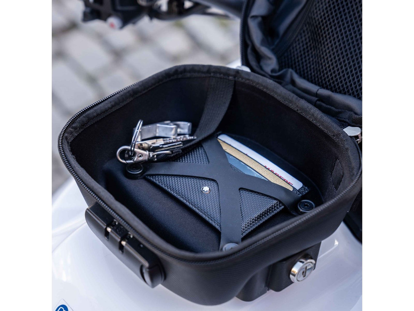 SHAD CLICK SYSTEM TANK BAG E03CLP X0SE03CLP