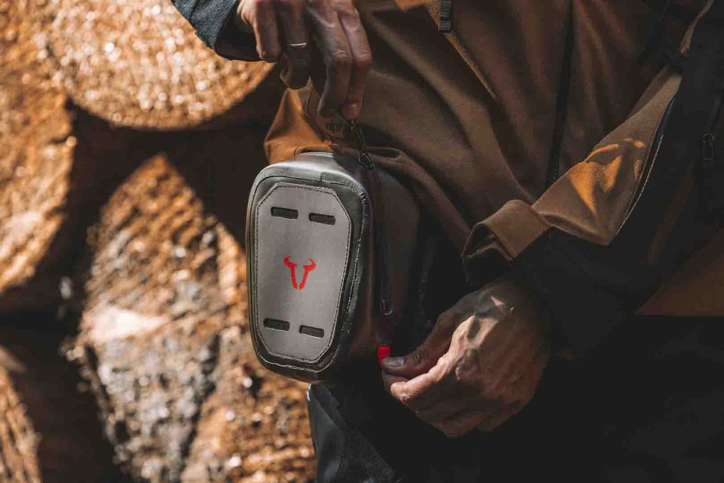 SW MOTECH Leg Bag Waterproof Bc.Wpb.00.026.10000