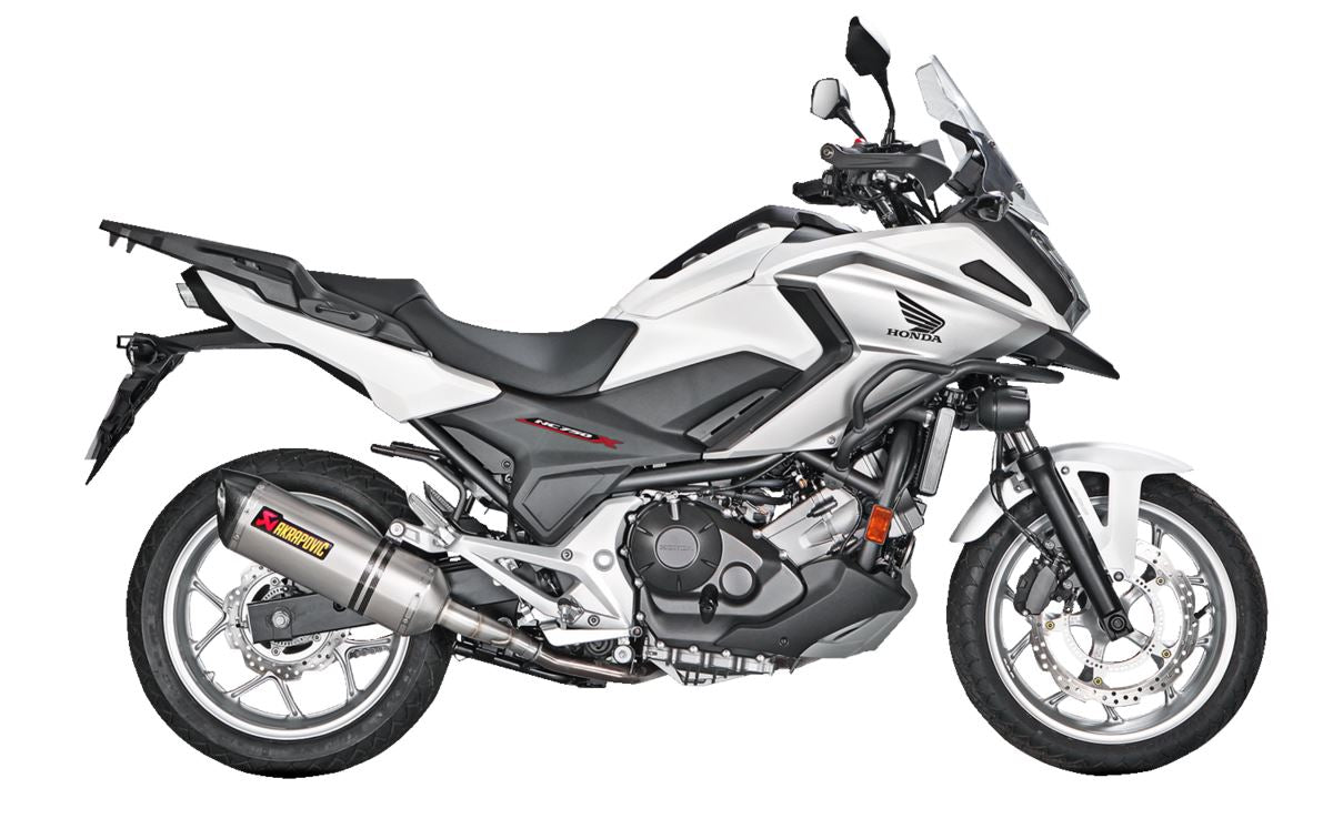 Akrapovic Slip-On Line Muffler TI/CF For Honda NC 750 X 12-20 S-H7SO2-HRT