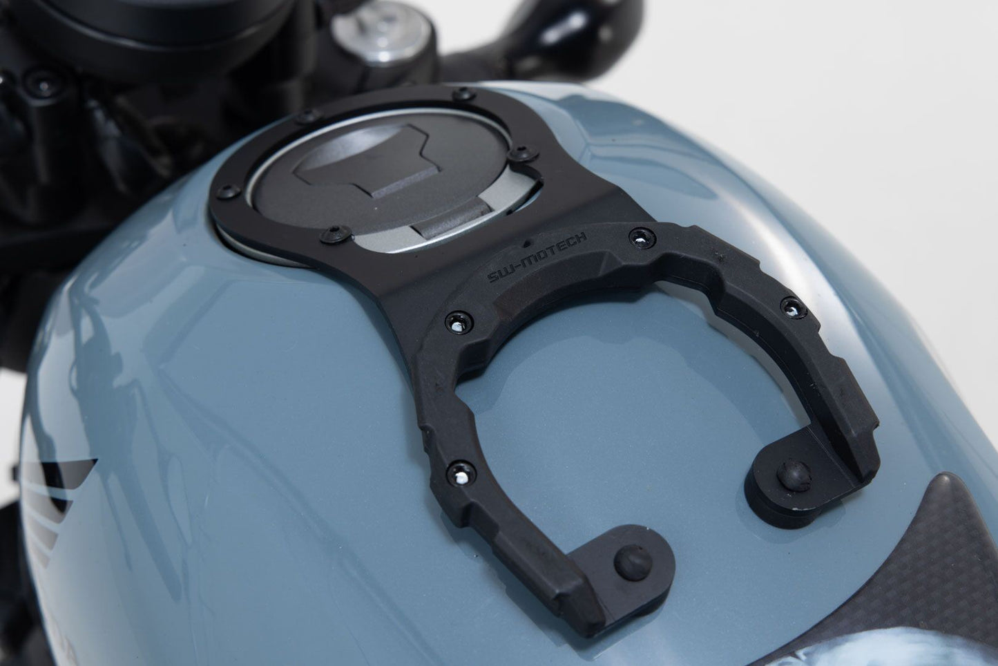 SW MOTECH Pro Tank Ring For CMX 500 17-19 TRT.00.787.32500