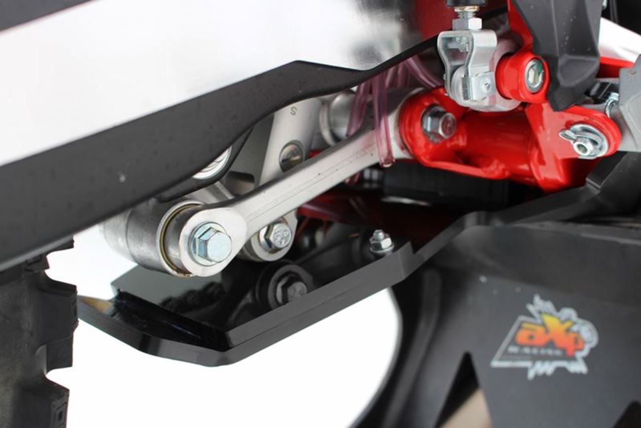 AXP RACING Xtrem Skid Plate For BETA 250/300 20-24 BK AX1550