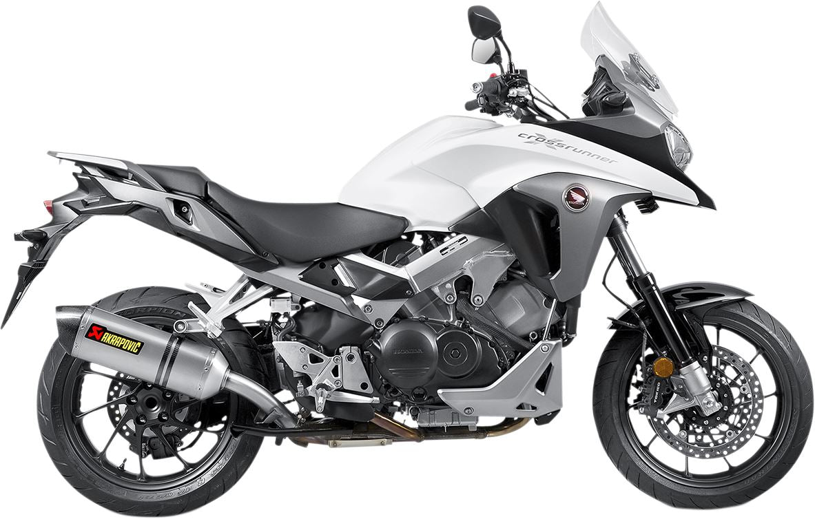 Akrapovic Slip-On Line Muffler TI/CF For Honda VFR 800 14-16 S-H8SO3-HRT