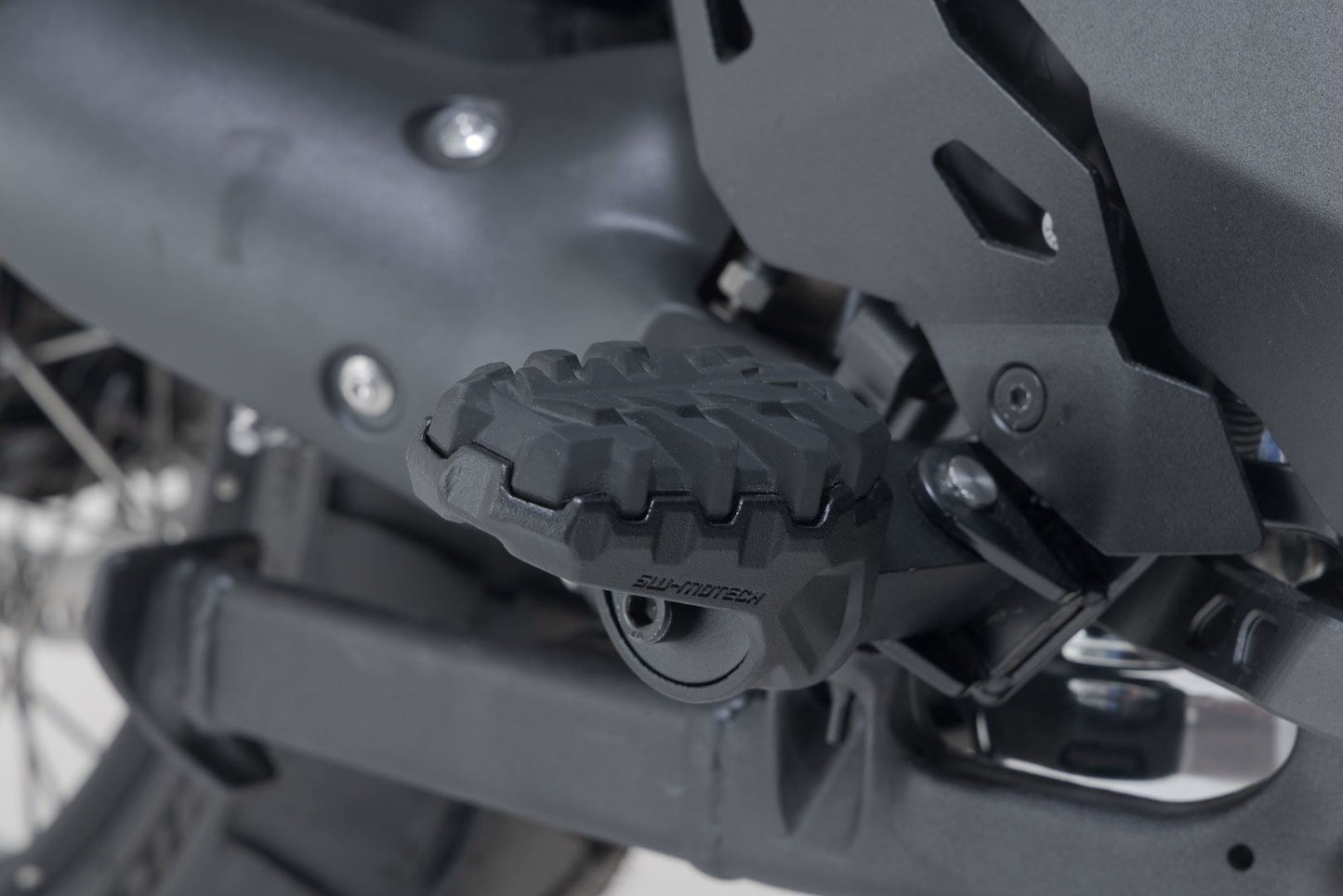 SW MOTECH Evo Footrest Kit For Kawasaki Z 650 RS 12-24 Frs.08.112.10102/B