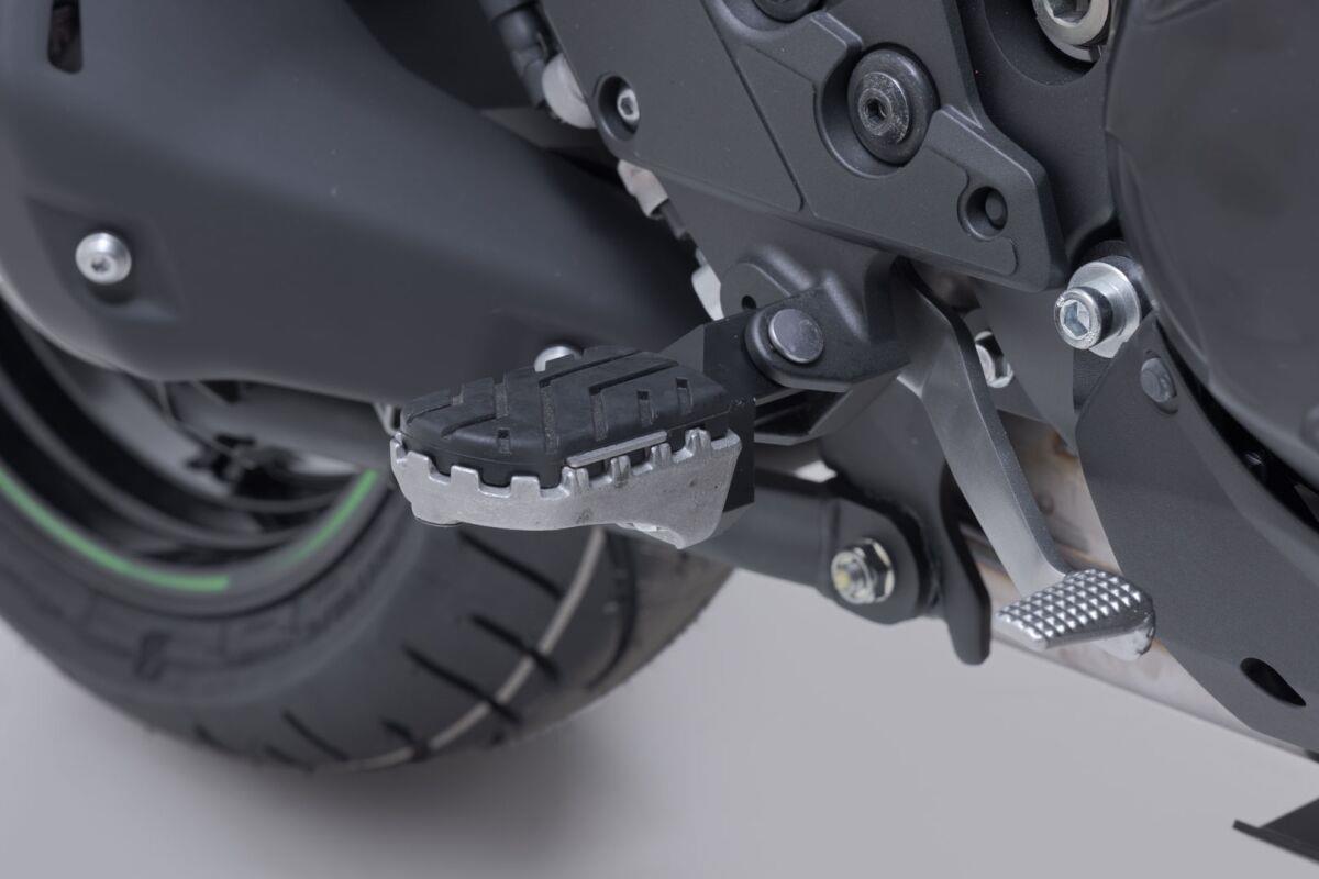 SW MOTECH Ion Footrest Kit Black For Kawasaki KLZ 1100 2025 FRS.08.011.10400/B