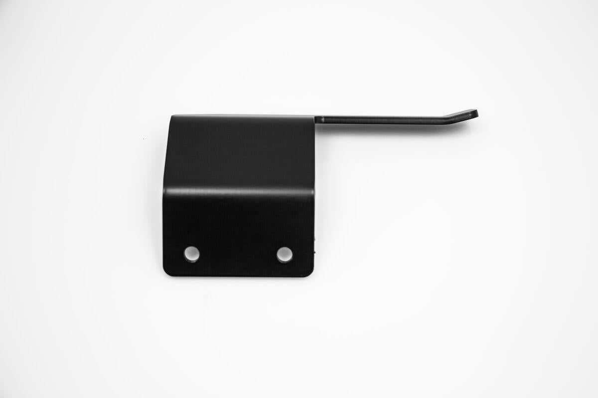 Vance & Hines Plate RH Mount Bracket Black Stainless Steel 757-P