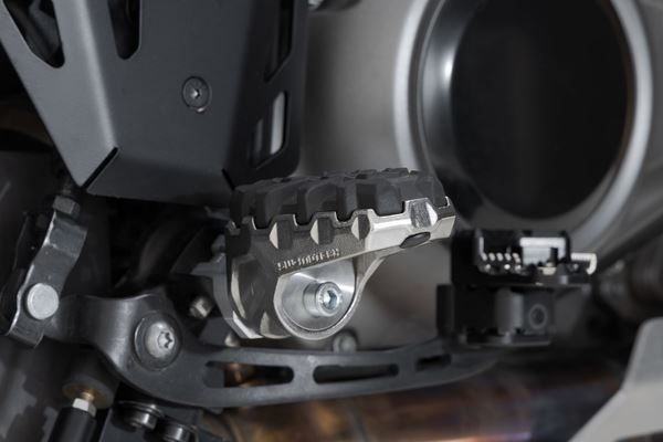 SW MOTECH Evolution Footrest Kit For Harley Davidson PAN AMERICA 1250 ABS 21-22