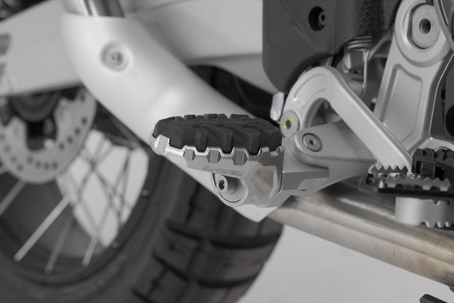 SW MOTECH Evolution Footrest For Aprilia Tuareg 660 ABS 22-24 FRS.13.112.10200