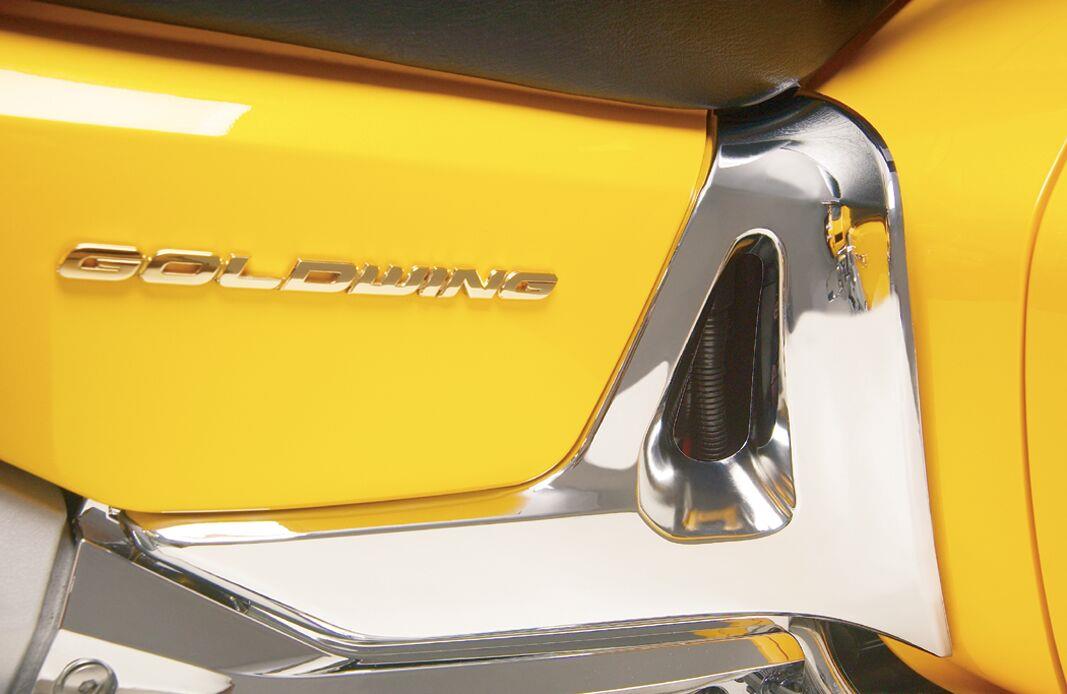 Show Chrome Chrome Battery Side Cover Trim For Honda GL 1800 2001-2010 52-630