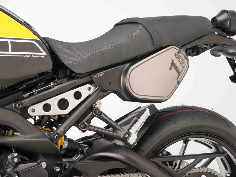 PUIG Retro Side Panels w/ Sticker Set Matt Black for Yamaha XSR 900 16-19 8563J