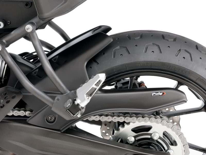 PUIG Hugger Carbon Look for Yamaha MT-07 14-25 7048C