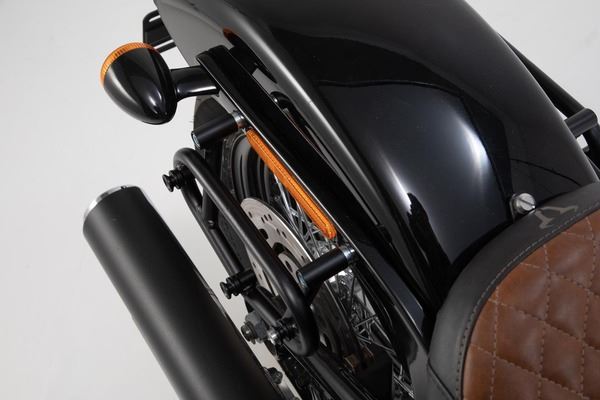 SW MOTECH SLC Side Carrier Right Harley Dav Softail Str Bob/Standard HTA.18.899.11000
