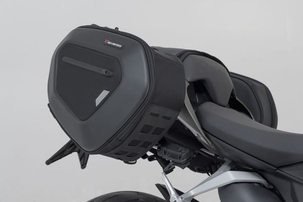 SW MOTECH Pro Blaze H Saddlebag SET To Fit Ducati Streetfighter V2 21-23 BC.HTA.22.740.30900
