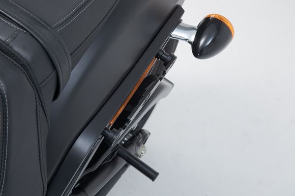 SW MOTECH SLH Side Carrier Left Harley-Davidson Softail Fat Bob / S HTA.18.682.10400