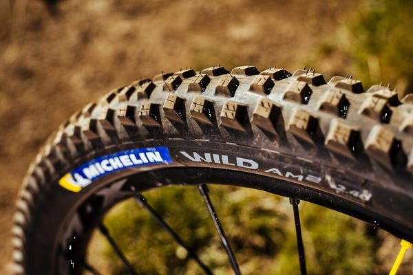 MICHELIN MTB Tyre Wild AM2 Competition Line 27.5X2.40