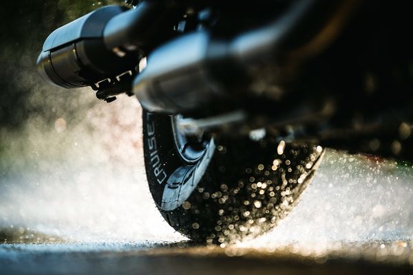 METZELER Cruisetec™ 140/75R15 65H TL Motorcycle Tyre