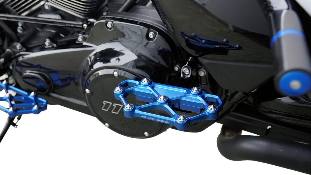 Arlen Ness Diamond Floorboards Blue Anodized Passenger CNC Machined Pair 410-060