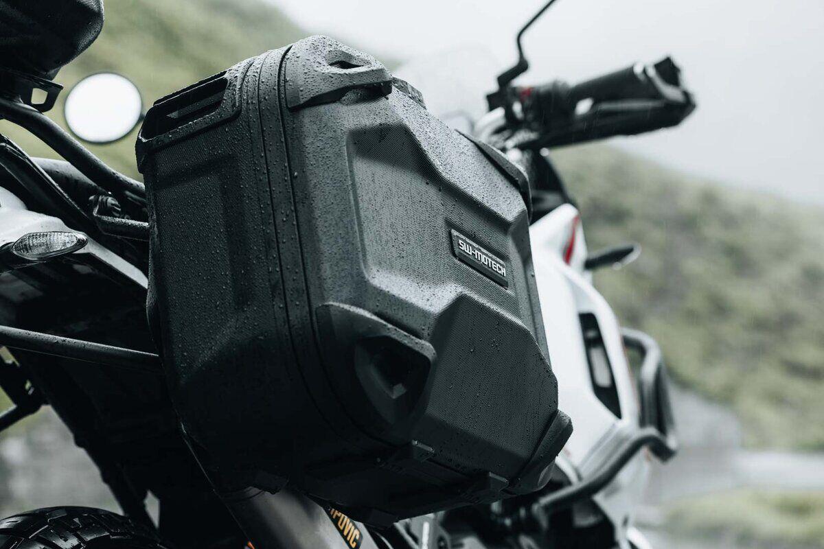 SW-MOTECH Dusc Top/Side Case M (33L) to fit Royal Enfield Himalayan 450 ABS 24-25 HSK.00.745.10001/B