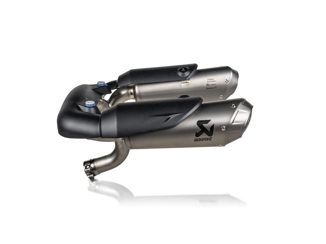 AKRAPOVIC Slip-On Line Muffler STREET TI for DUCATI PANIGALE/STREETFIGHTER V2 890 ABS 25-26 S-D10SO8-HCHNT
