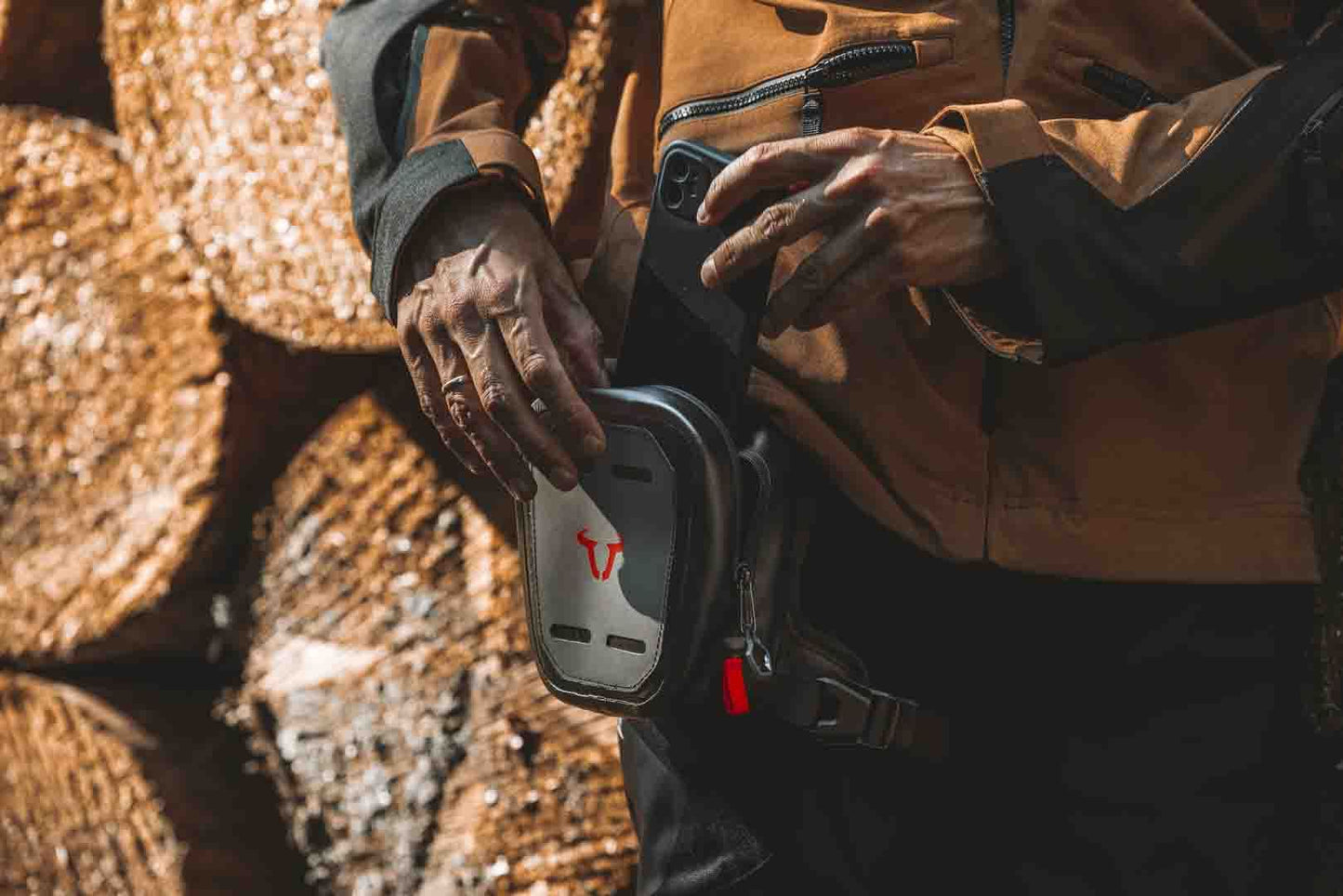 SW MOTECH Leg Bag Waterproof Bc.Wpb.00.026.10000