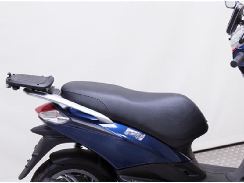 SHAD Top Box Fitting Kit to fit Piaggio Fly 125 2013-2025