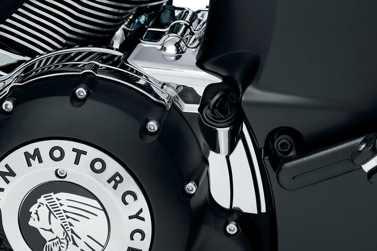 Kuryakyn Oil Panel Accent For Indian CHIEF 111 2019-2021 Chrome KUR5707