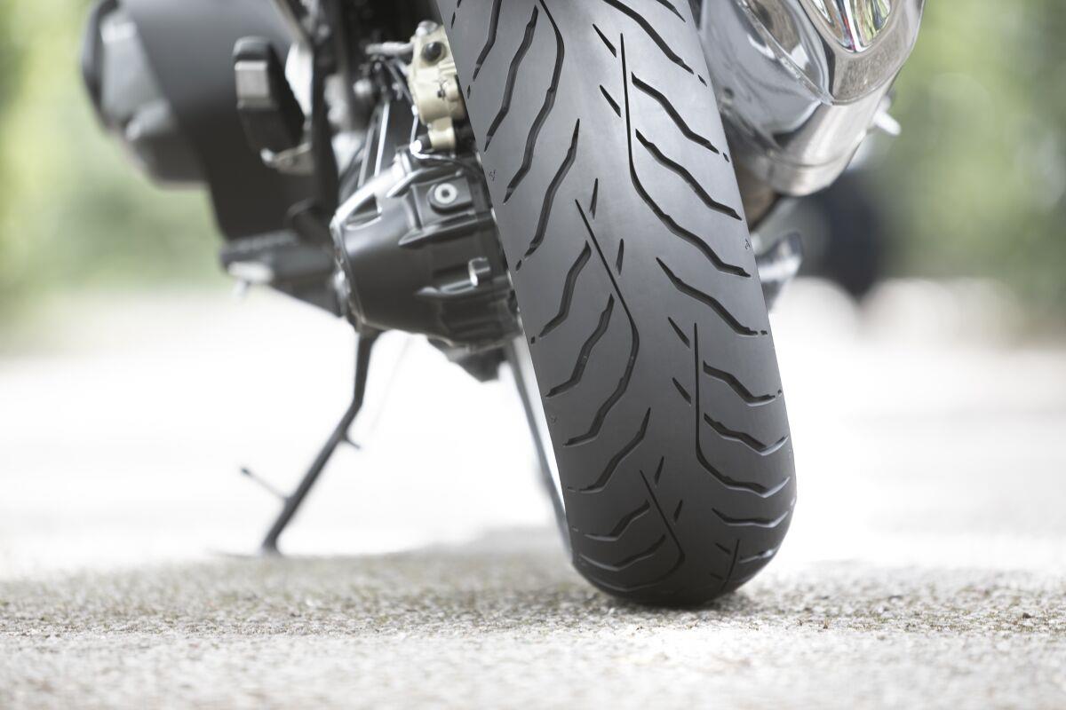 DUNLOP Roadsmart IV R 190/60ZR17 M/C Motorcycle Tyre