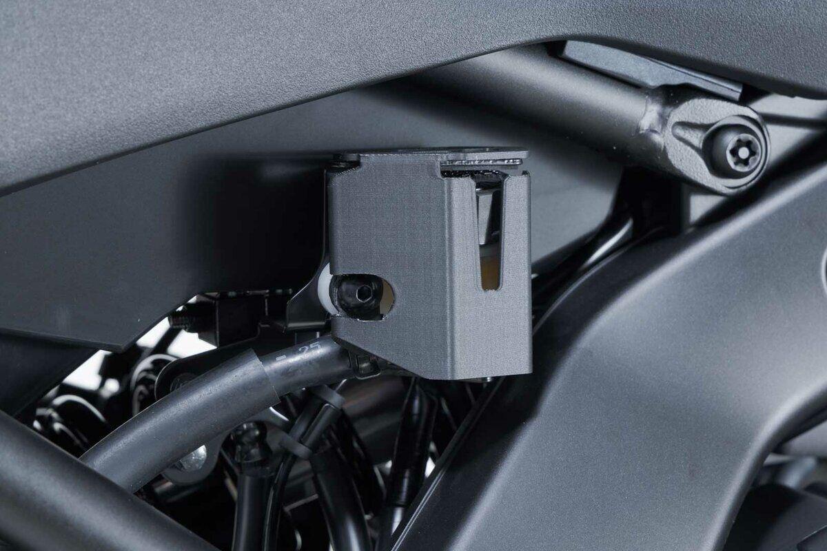 SW-MOTECH Brake Fluid Reservoir Guard to fit Yamaha MT-09 Tracer 9 GT/AMT 2025 SCT.06.597.10000/B