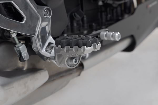 SW MOTECH Evolution Footrest Kit To Fit Triumph Tiger 660 21-23 FRS.11.112.10500