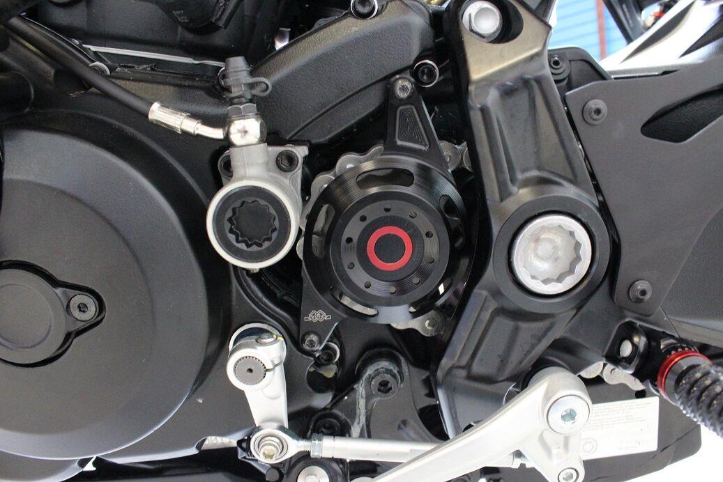 Gilles Tooling Sprocket Cover For Ducati Monster 1200 2014-2020 Black Red SC-04