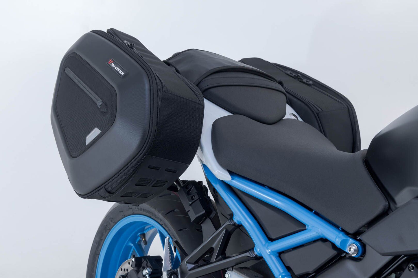 SW MOTECH Pro Blaze H Saddlebag Set For Suzuki GSX-8R 800 23-24 Bc.Hta.05.740.36100