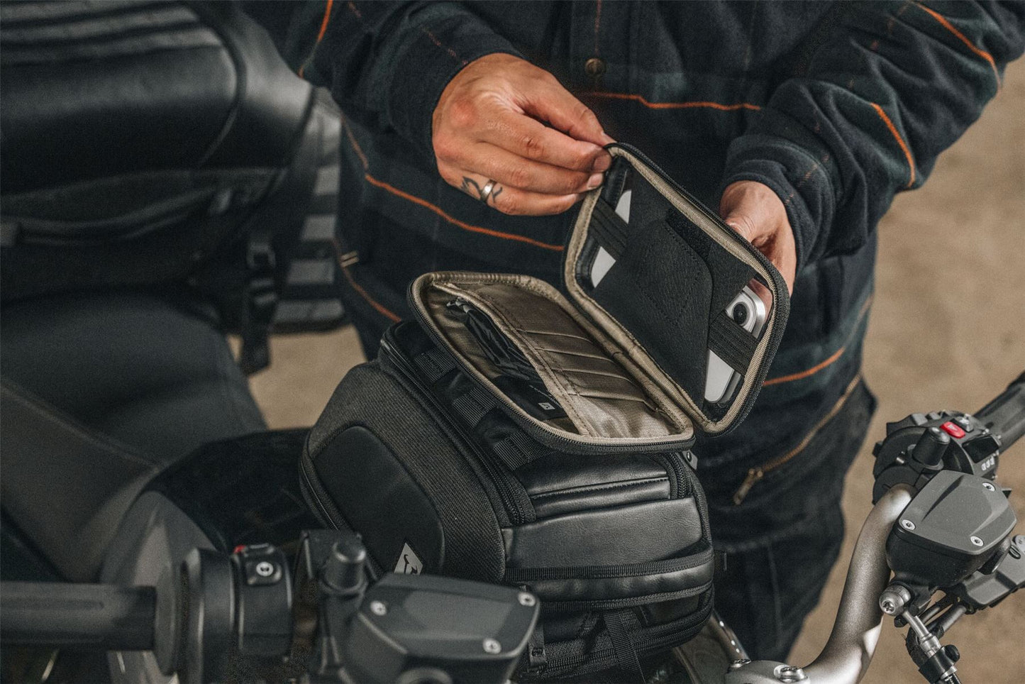 SW MOTECH Smartphone Bag Legend La11 Bc.Trs.00.405.20000