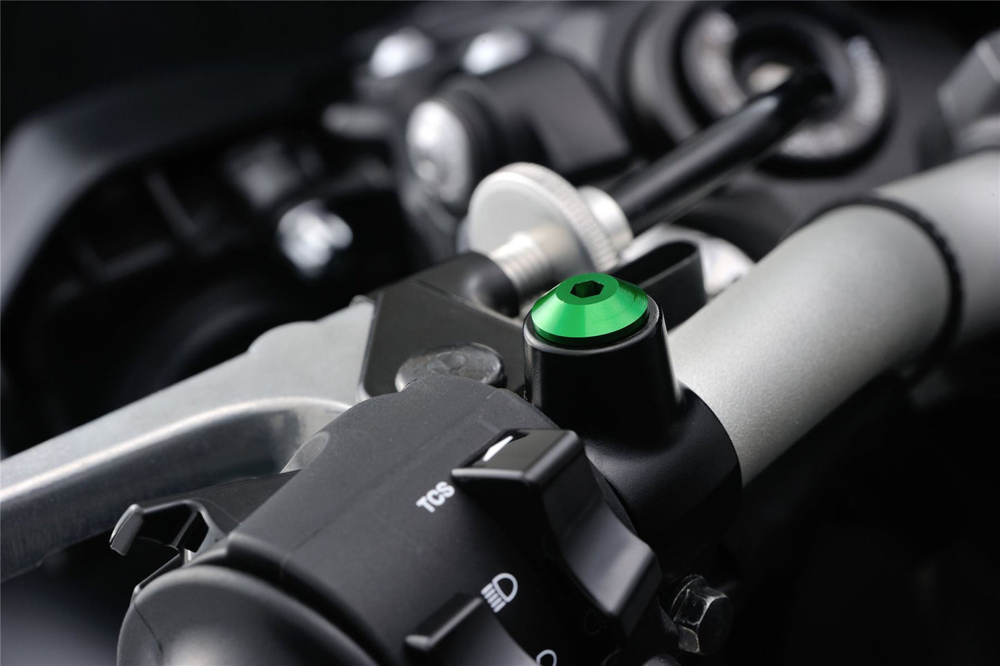 Daytona Mirror Plug Bolt Green M10 x 1.25 Right CNC Aluminum Hole Plug 99800