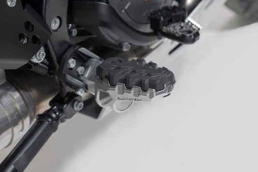 SW-Motech EVO Footrest Kit Rubber Stainless Steel Kit FRS.04.112.10201