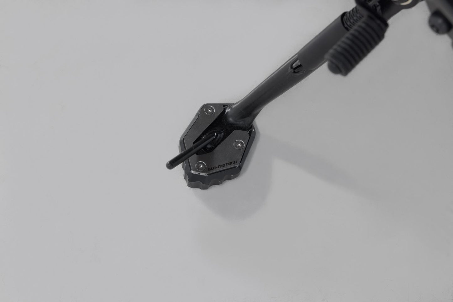 SW MOTECH Sidestand Foot Extension For Yamaha MT-09 2020-2022 STS.06.851.10000