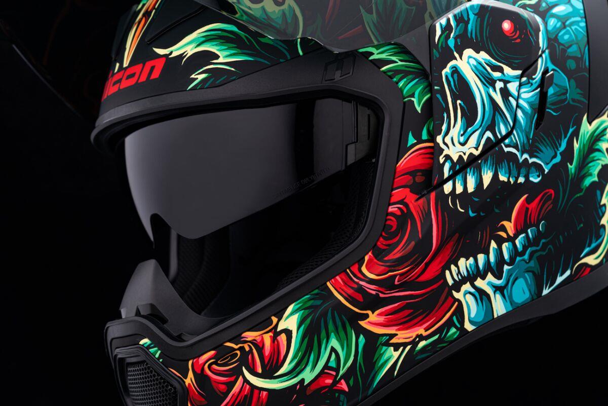 ICON Airflite™ Omnicrux MIPS Graphic Motorcycle Helmet