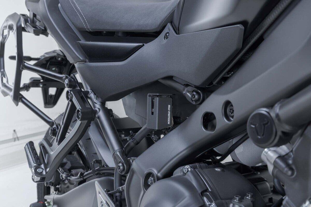SW-MOTECH Brake Fluid Reservoir Guard to fit Yamaha MT-09 Tracer 9 GT/AMT 2025 SCT.06.597.10000/B