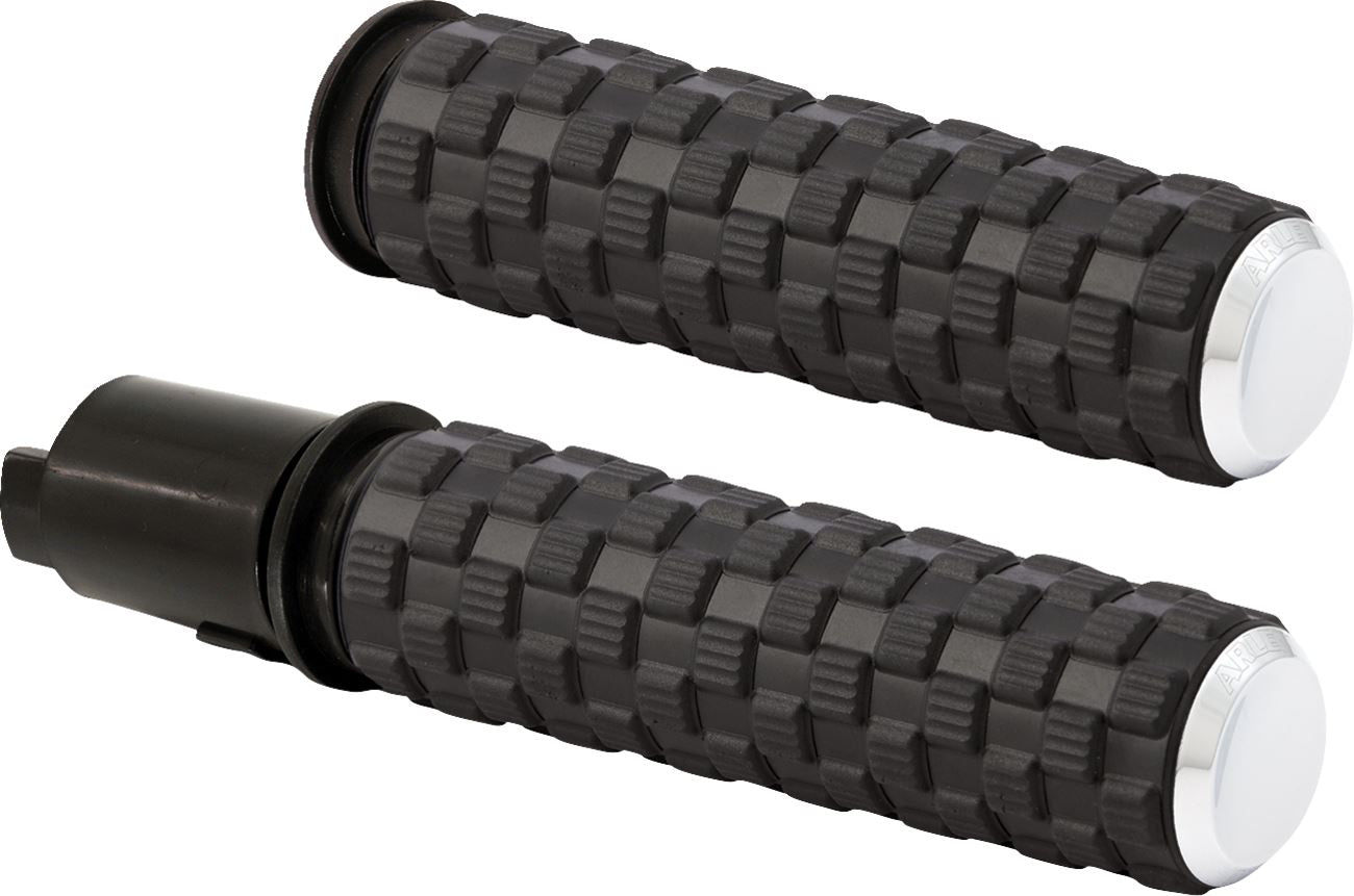 Arlen Ness Air Trax Grips Chrome For Harley Davidson FLHXSE 1977 23-24 500-067