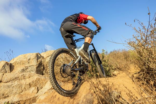 THOR Intense MTB Shorts Black/Gray/Red 2023 Model
