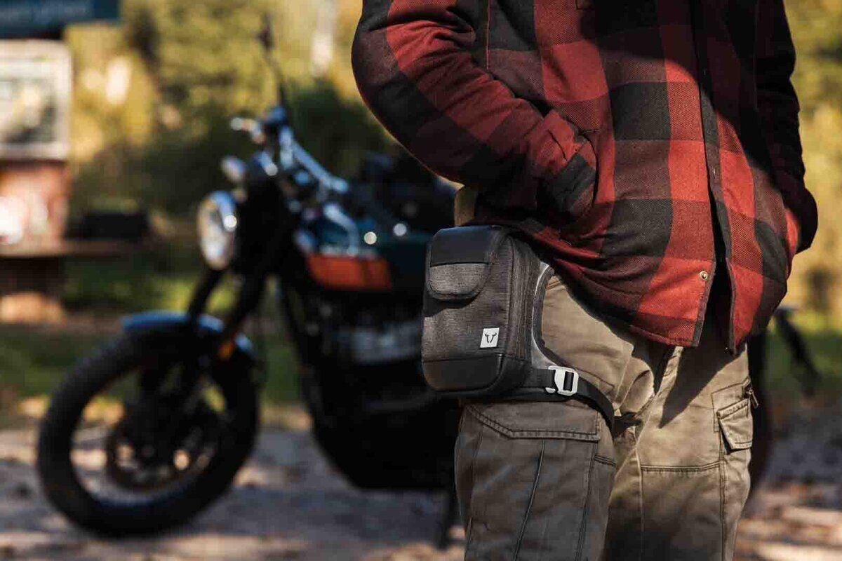 SW-Motech Legend Gear Leg Bag LA13 Black BC.RID.00.401.20000