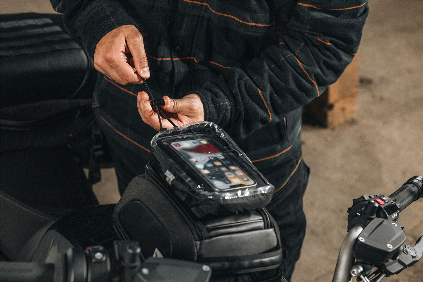 SW MOTECH Smartphone Bag Legend La11 Bc.Trs.00.405.20000