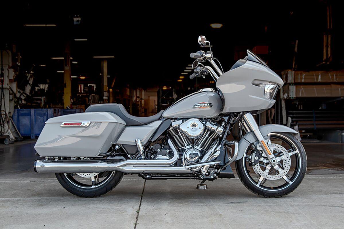 S&S Cycle 2-into-1 GNX Exhaust System For Harley FLHRXS 1868 2017-2025 550-1170