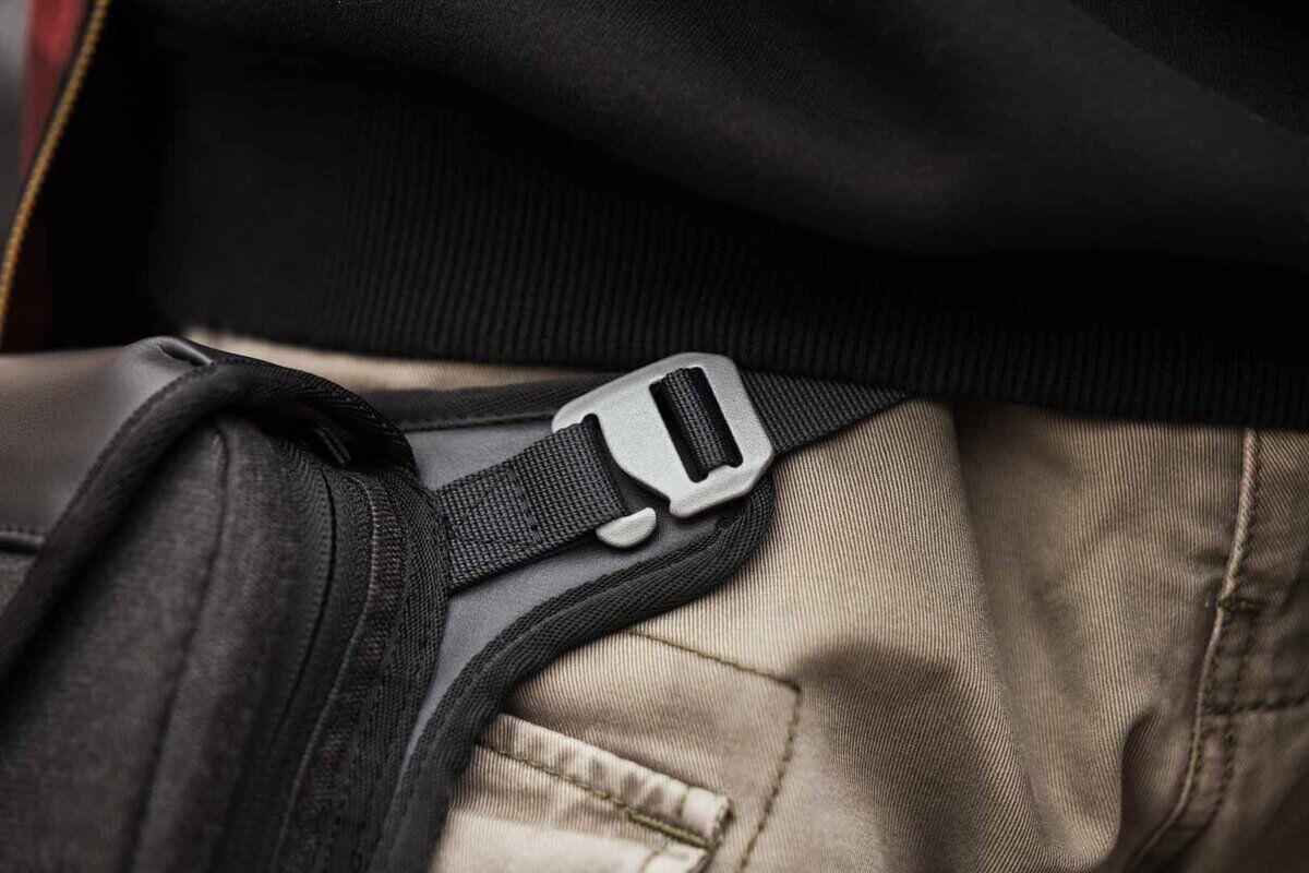 SW-Motech Legend Gear Leg Bag LA13 Black BC.RID.00.401.20000