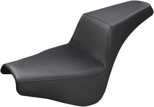 Saddlemen Seat Step Up Gripper Smooth in Black 2018-2023 818-30-174