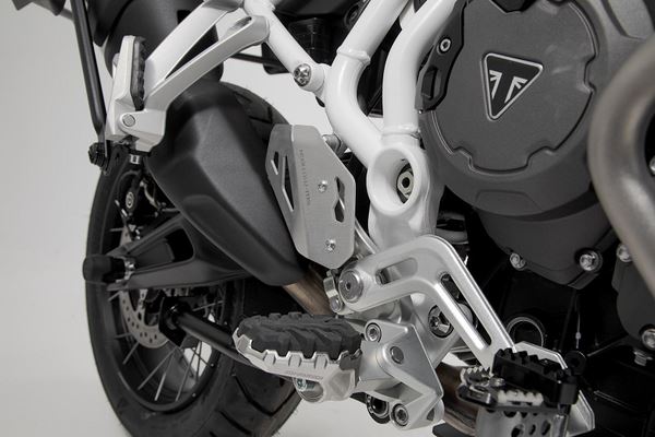 SW MOTECH Brake Reservoir Guard Right TIGER 900 GT ABS 20-22/900 ABS 20-22 SCT.11.953.10000/B