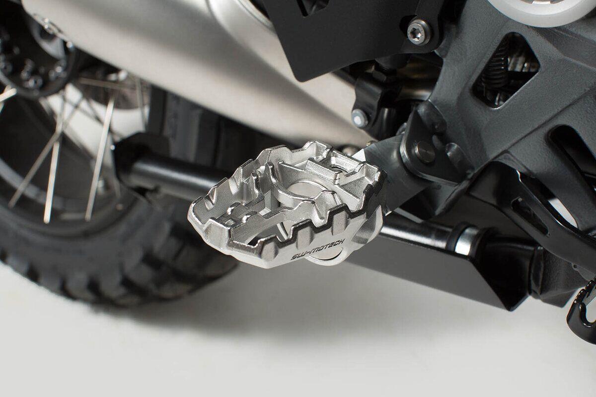 SW-MOTECH EVO Footrest Kit FRS.10.112.10000